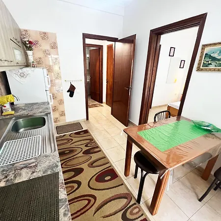 Vaso Apartment *
